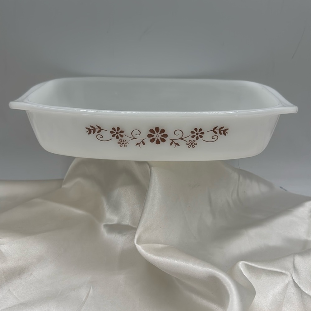 Vintage 70s Dynaware Pyr-O-Rey Casserole, Brown Daisy 10 1/2”x6” Mexican Pyrex